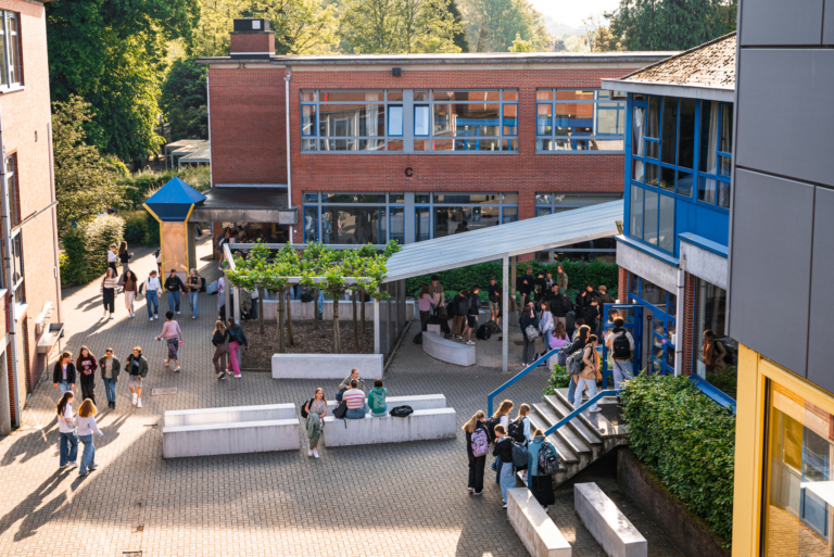 Spijker - Shoot mark and think-234 Spijker - Shoot mark and think-234